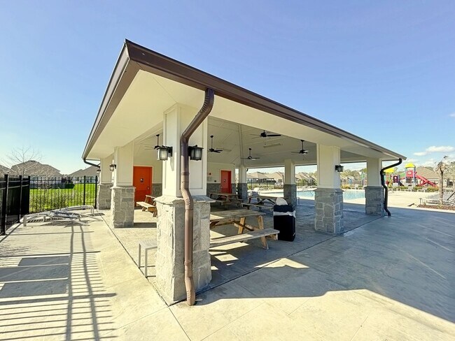 Building Photo - 13968 Malbec Ave