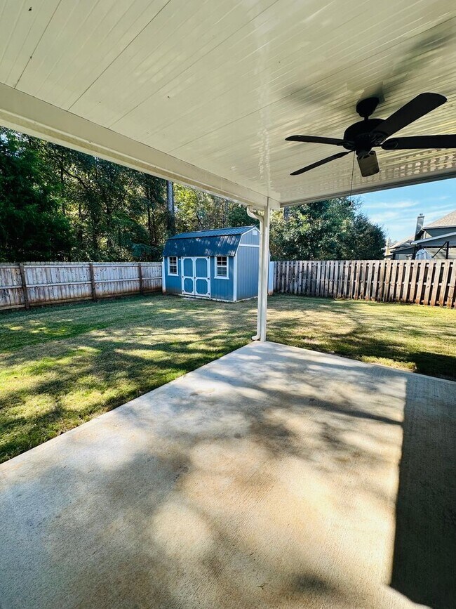 Building Photo - 205 Dog Fennel Ln