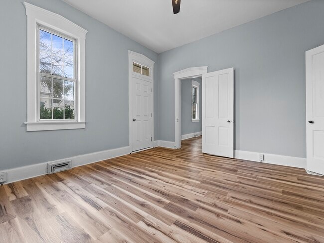 Building Photo - 306 Walnut St