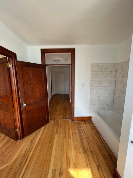 Closet - 222 Warren St