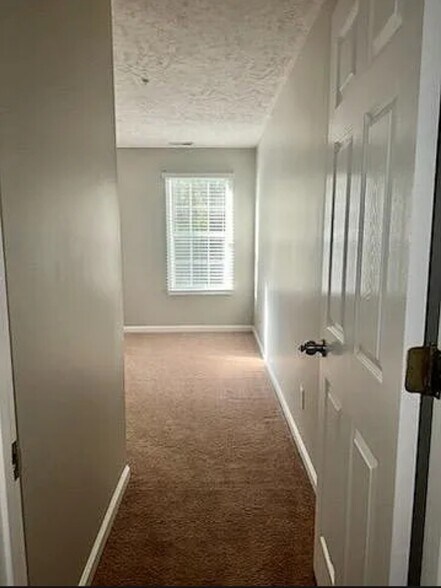 Building Photo - 360 Bubble Creek Ct