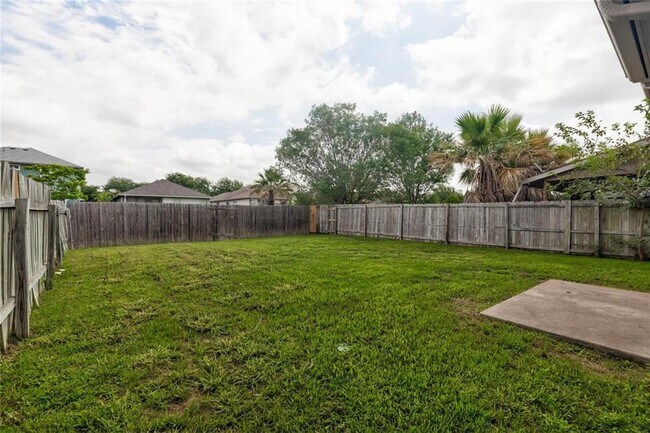 Building Photo - 16712 Hamilton Point Cir