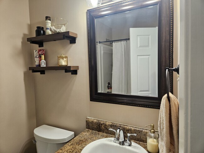 Building Photo - 6659 Julliard Dr