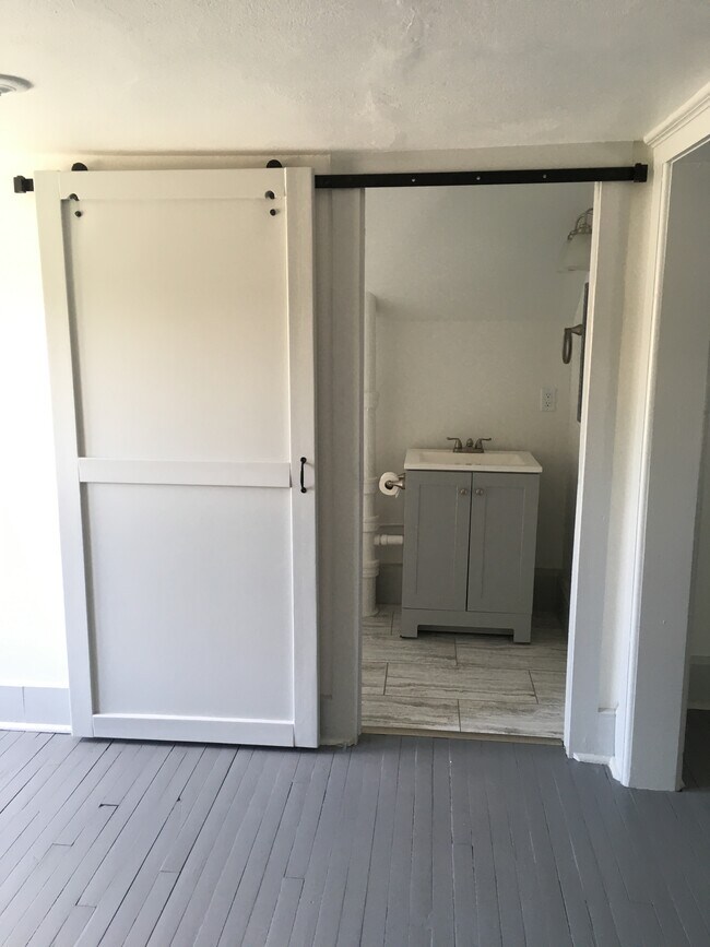 Bathroom - 805 Buffalo St