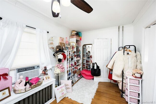 Building Photo - 239 Main St