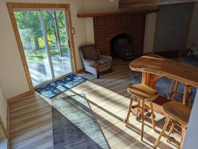 Building Photo - 134 Hanaford Rd