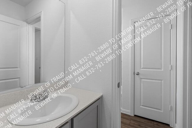 Building Photo - 5318 Archway Dr