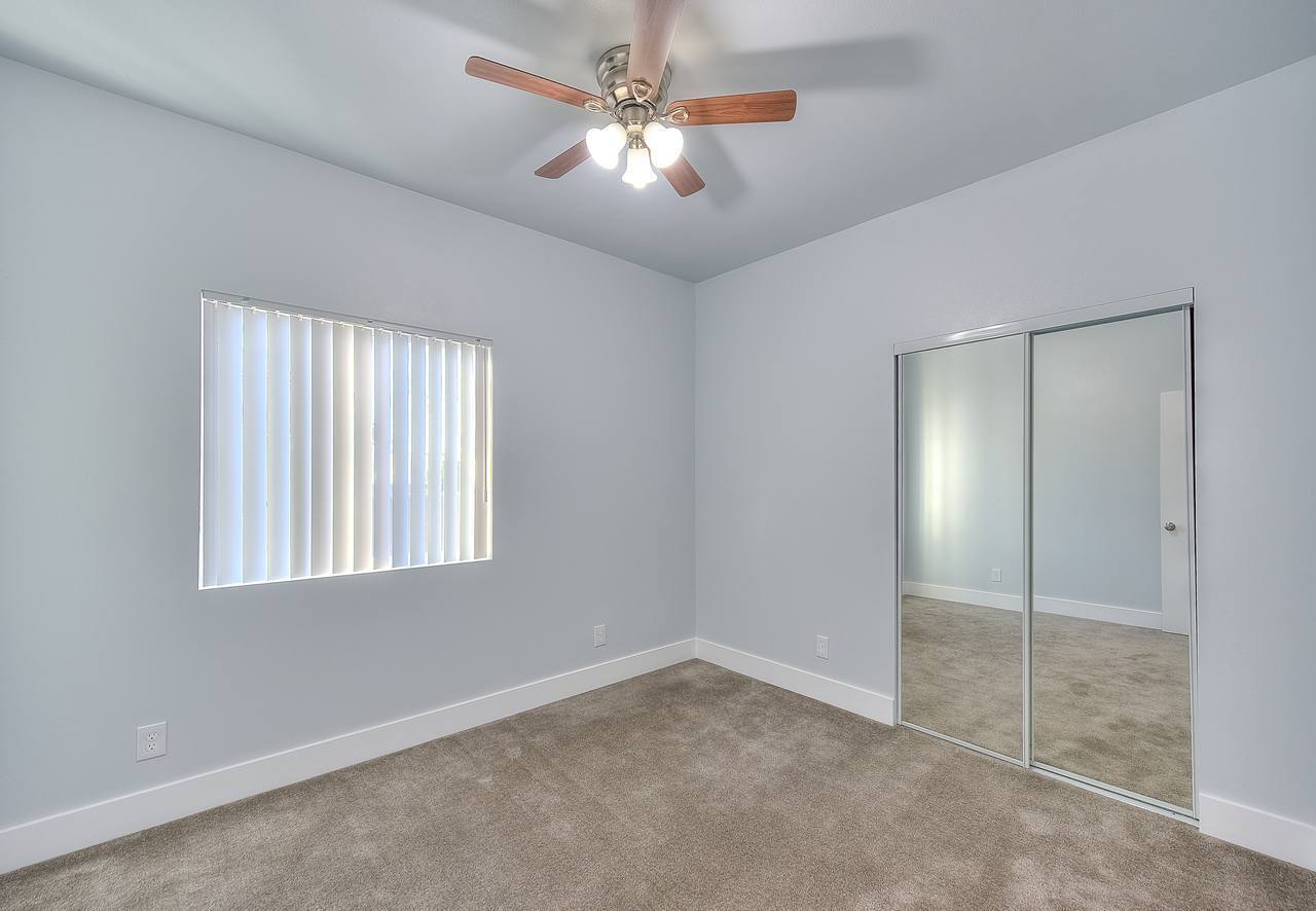 Building Photo - 4284 S Hobart Blvd