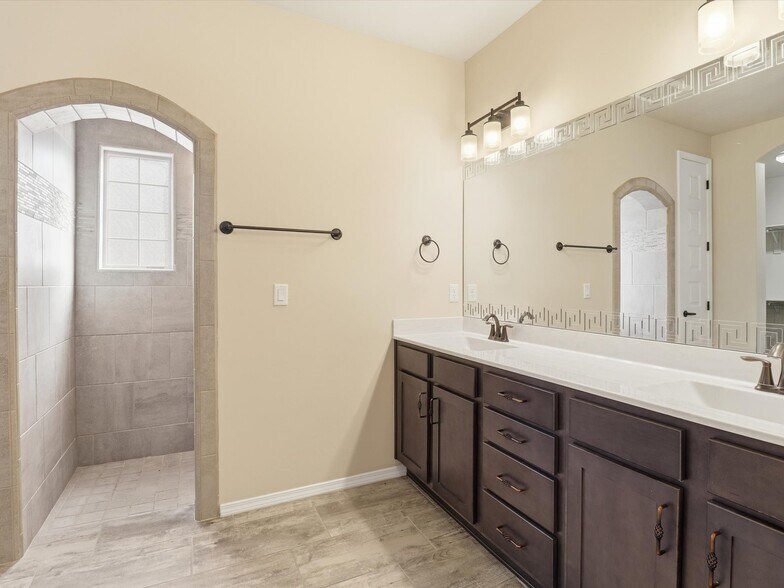 Building Photo - 6936 Dusty Dr NE