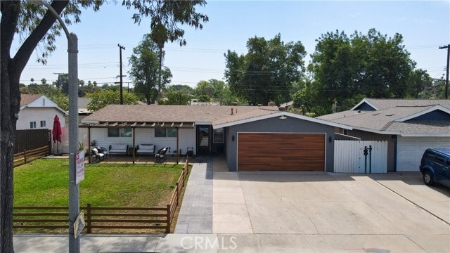 Building Photo - 10068 Fox St