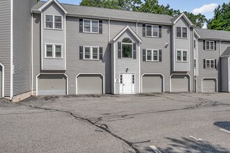 Building Photo - 124 Tennis Plaza Rd