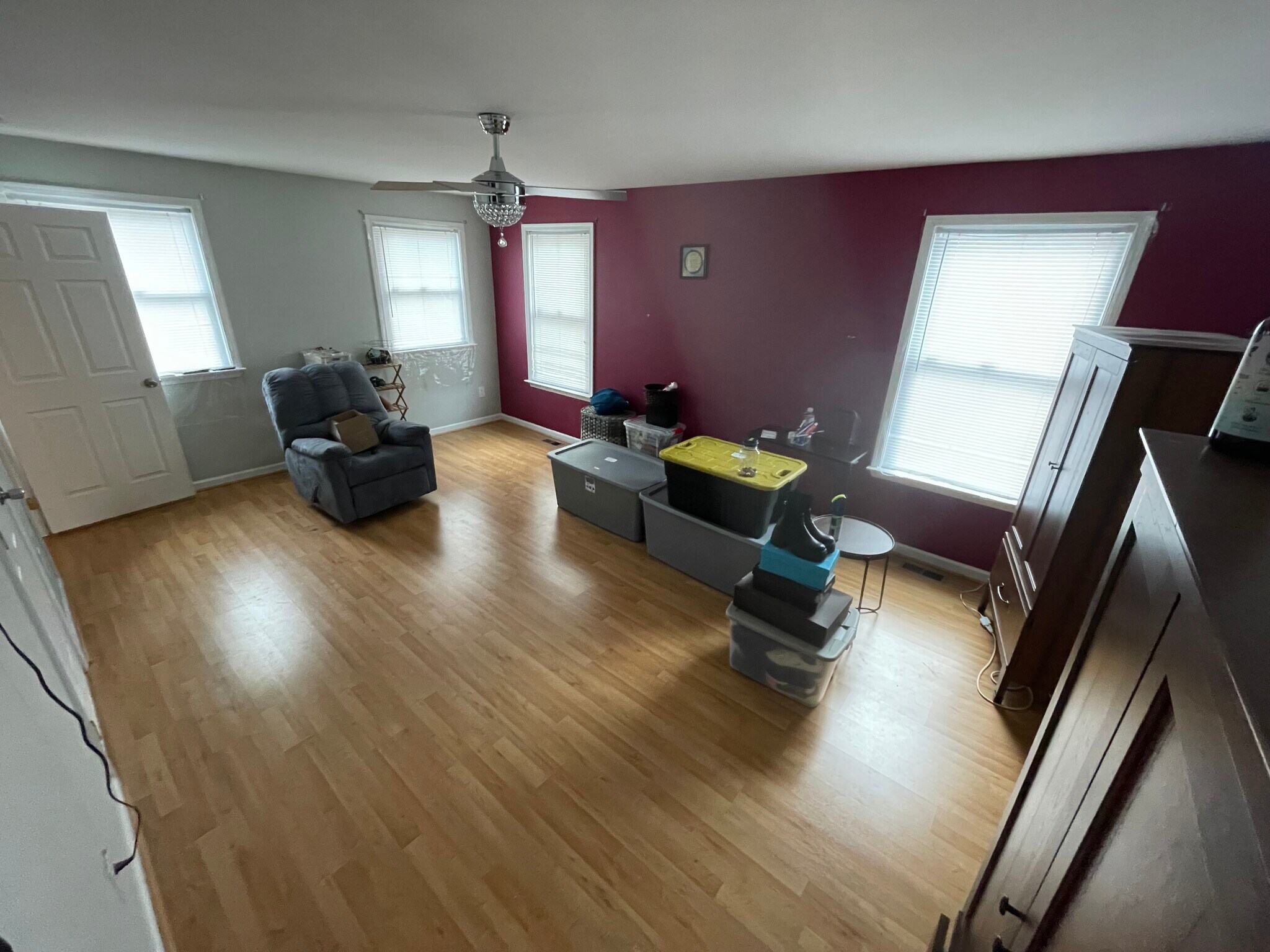 Building Photo - 18 Schollcrest Ave