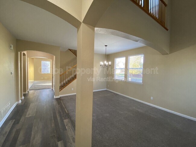Building Photo - 239 Bristlecone St