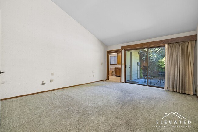 Building Photo - 2609 Fir Park Way