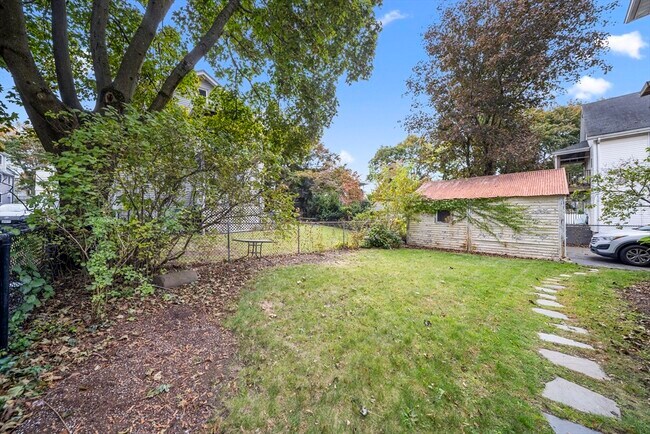 Building Photo - 180 Faneuil St