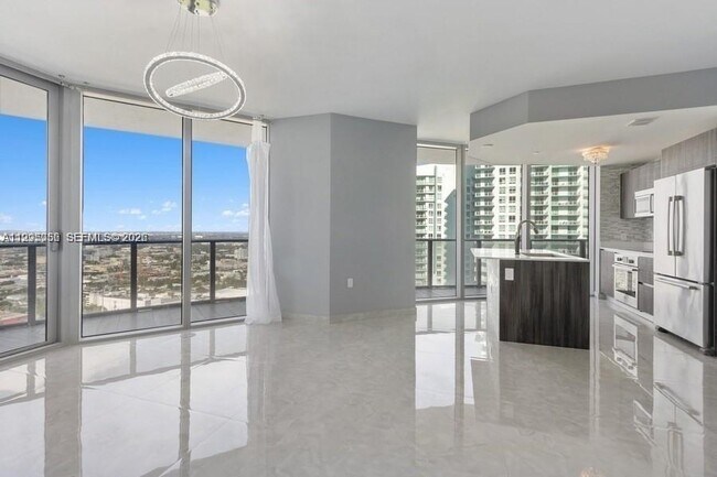 Building Photo - 488 NE 18th St