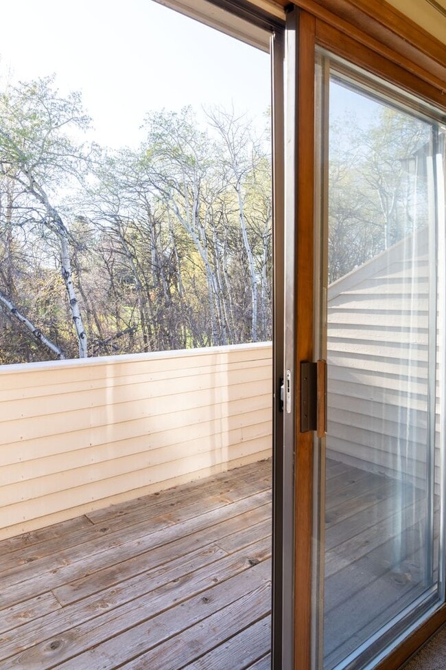 Building Photo - Spacious 2 Bedroom Condo plus Loft on a Beautiful Cul-de-Sac off of Kagy