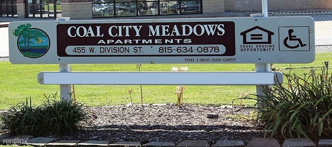 2 br, 1 bath - Meadows Apartments - 2 br, 1 bath  - Meadows Apartments
