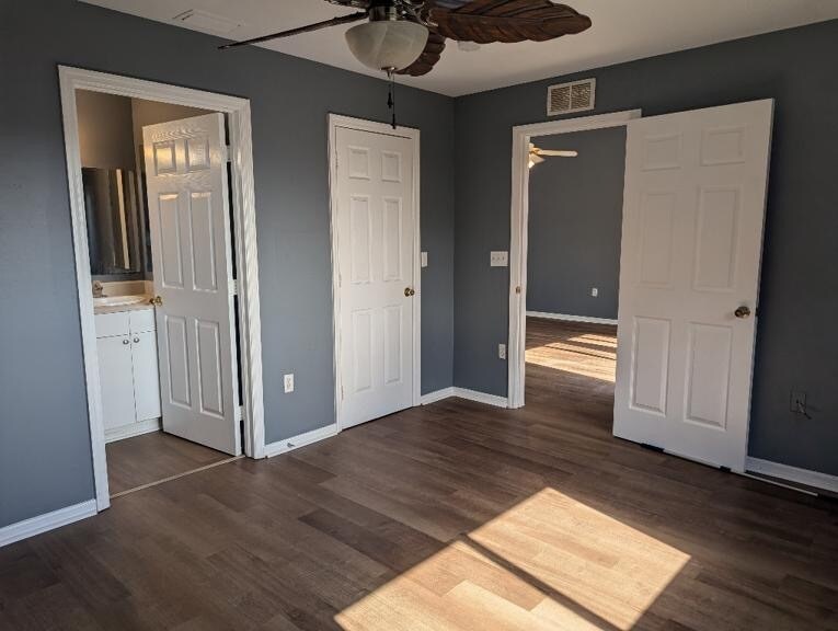 Building Photo - 2405 Mansfield Ave S