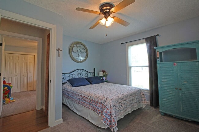 Building Photo - 103 Carolina Wren Cir