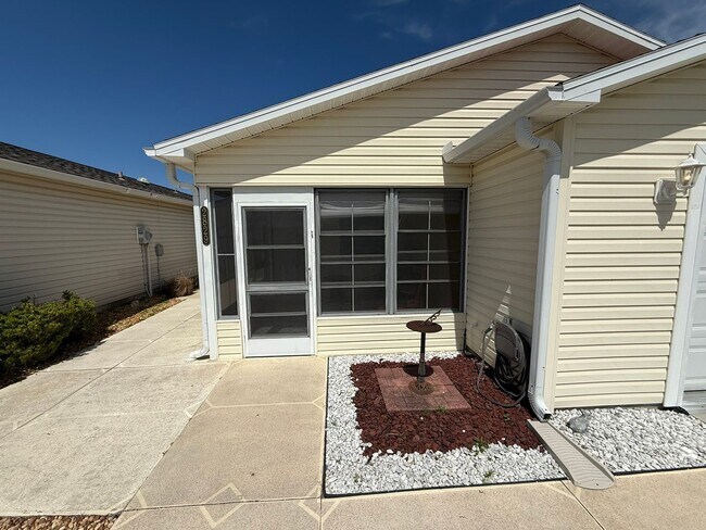 Building Photo - Delightful Turnkey Furnished, 2 bed, 2 Bath Patio Villa available for ANNUAL LEASE