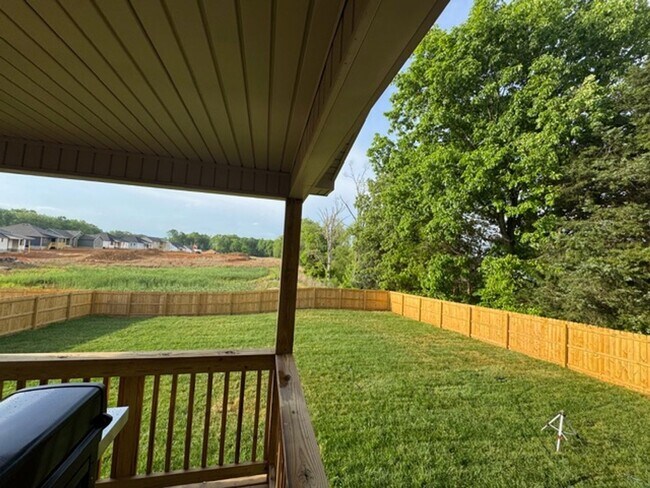 Building Photo - Beautiful Home Coming Soon!