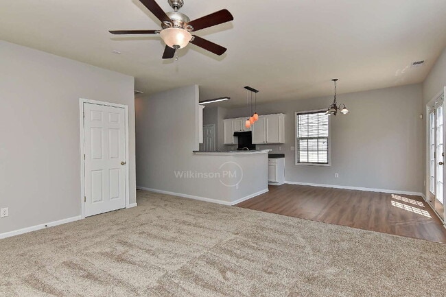 Building Photo - Beautiful 4-Bedroom Two Story Home with Fe...