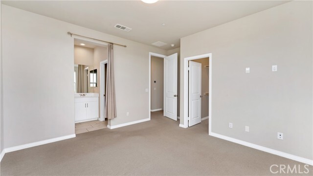 Building Photo - 176 Keeper