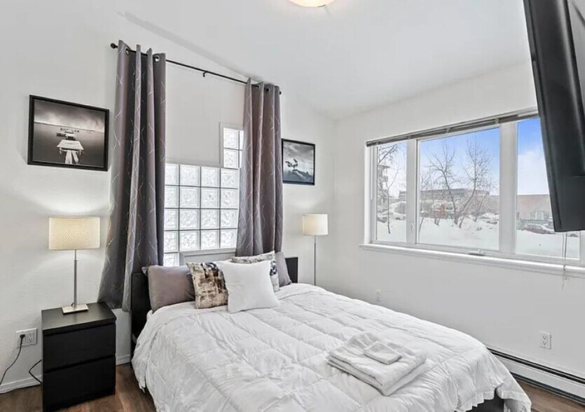 Building Photo - 540 Eyak Dr