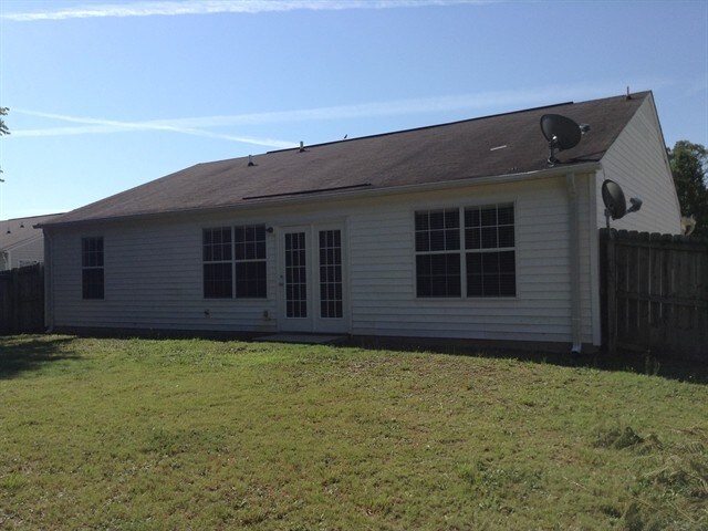 Building Photo - 5 Pasture Pl