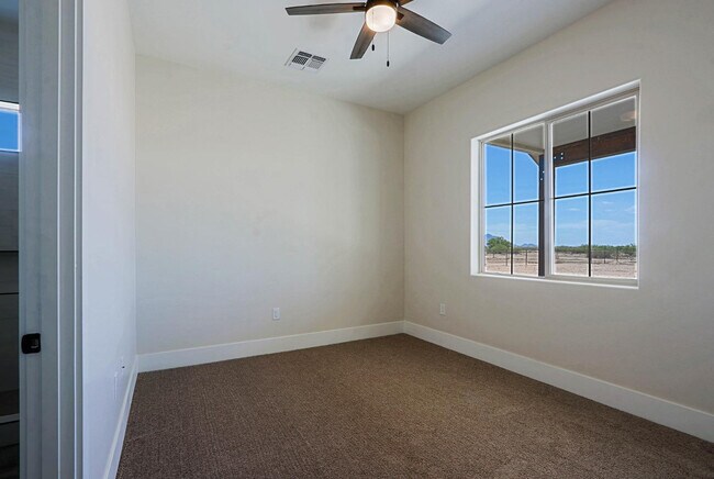 Building Photo - 2351 E Cana Ln