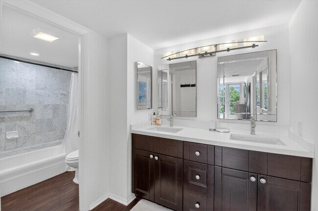 Building Photo - 4750 S Ocean Blvd