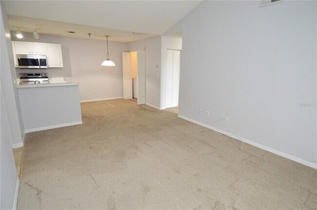 Building Photo - 10265 Gandy Blvd N