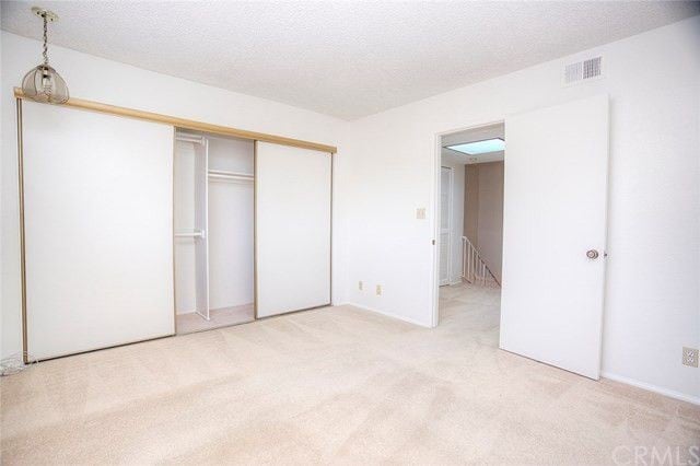 Building Photo - 630 E Garfield Ave