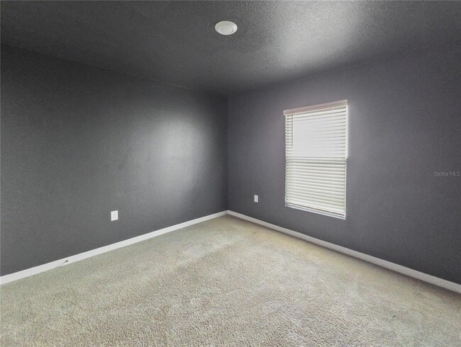 Building Photo - 304 SE 66th Ct