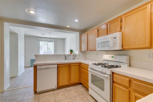 Building Photo - 10220 Delray Beach Ave