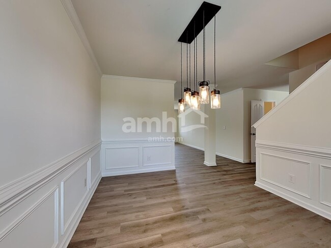 Building Photo - 1566 Cavendish Ct