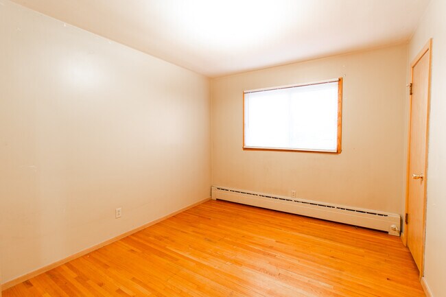 Bedroom 1 - 1904 7th St S