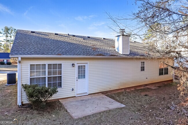 Building Photo - 955 Foxworthy Ln