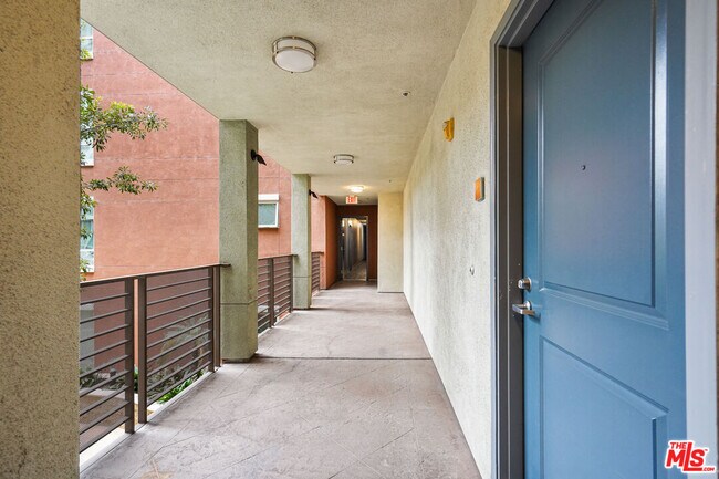 Building Photo - 100 S Alameda St