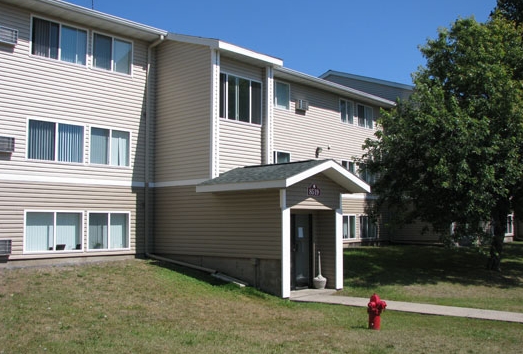 Primary Photo - Raintree West Apartments