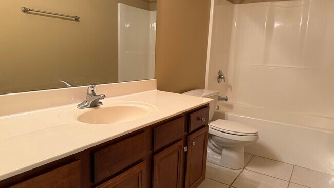 Building Photo - 5109 Lake Trout Ct