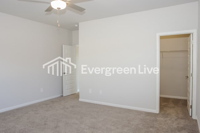 Building Photo - 158 Fenwick Pl