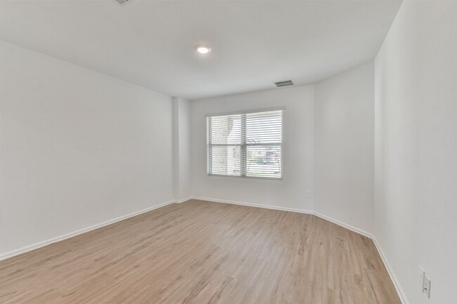 Building Photo - 18927 Jasper Rdg Dr