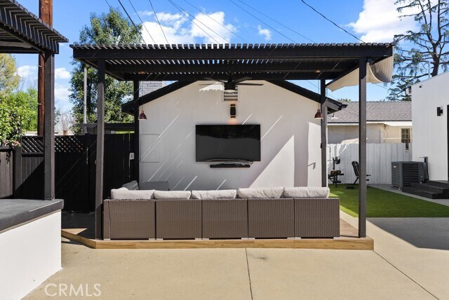 Building Photo - 23143 Leonora Dr