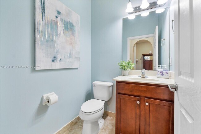 Building Photo - 10450 Wellington Parc Dr