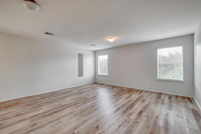 Building Photo - 9104 China Rose Dr