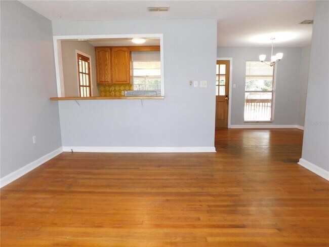 Building Photo - 507 NW 34th Ter
