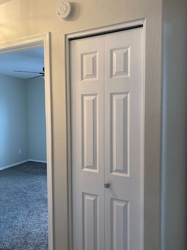 Building Photo - $2,350 3 Bedroom Gilbert 85296 Home For Le...