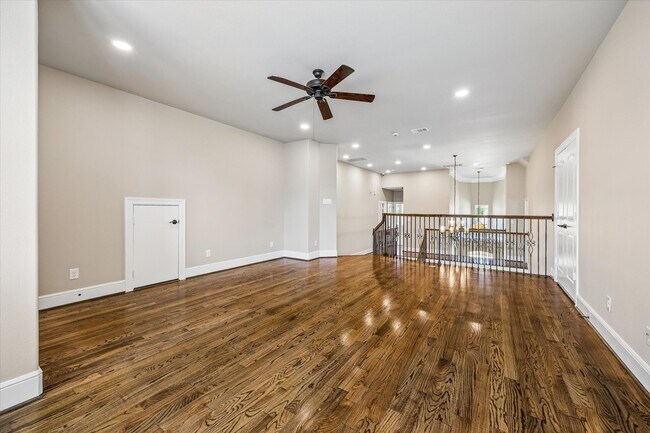 Building Photo - 2940 Payson St